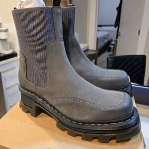 Dr. Martens Corran Chelsea Waxy Suede Heeled Boots Mens Size 10 Womens 11 NEW
